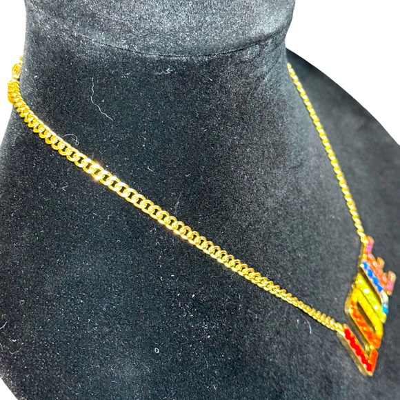 Betsey Johnson LOVE necklace NWOT - Picture 5 of 10